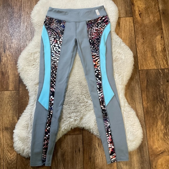 Zella Girl Athletic Leggings Youth XL 14/16 Gray Print - Picture 1 of 9
